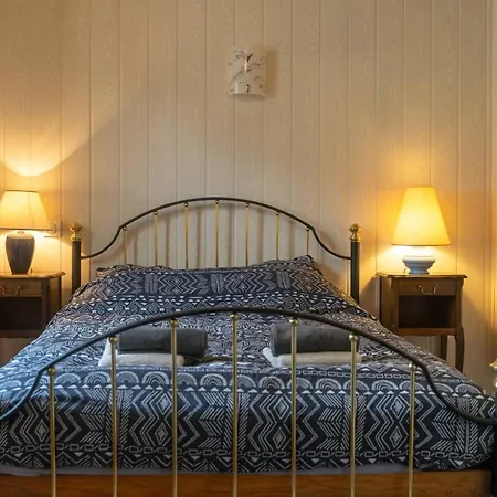 La Maisonnette Etape De Saint-come D'olt 펜션 *